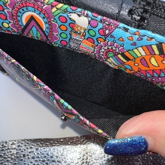 Sakroots Wristlet/Crossbody Phone Holder and Zip Around Wallet - Picture 5 of 11